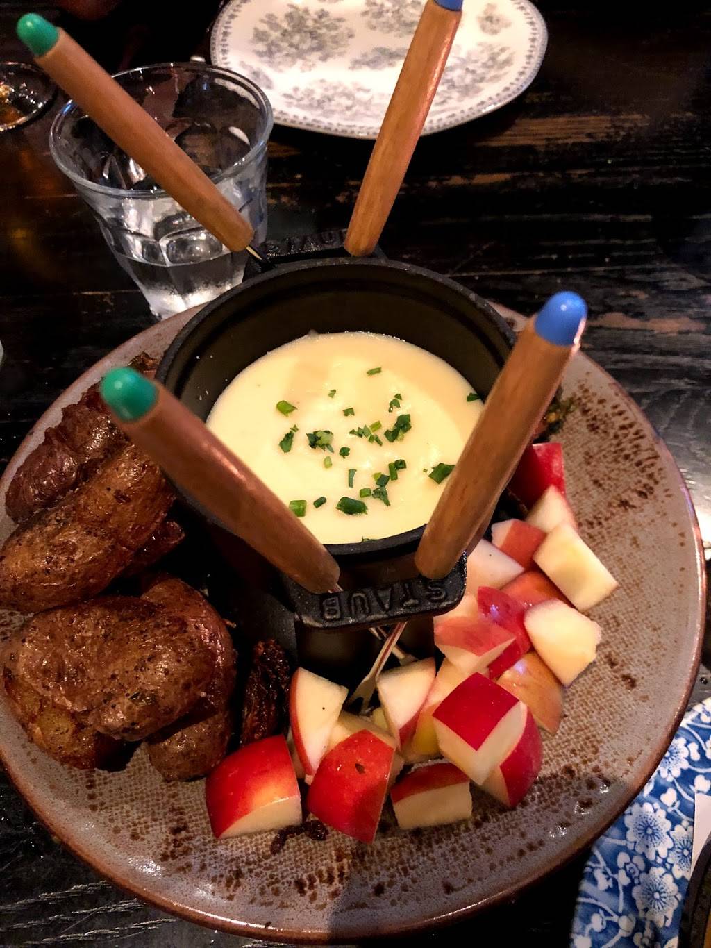 The Commoner | restaurant | 620 William Penn Pl, Pittsburgh, PA 15219, USA | 4122304800 OR +1 412-230-4800