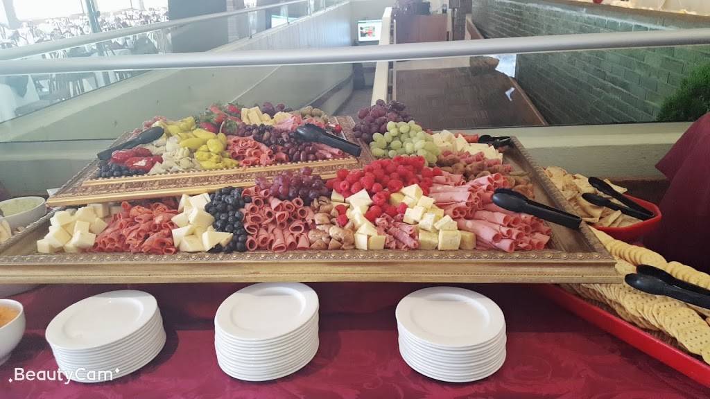 Franklin Dining Commons | restaurant | 260 Stockbridge Rd, Amherst, MA 01003, USA | 4135455373 OR +1 413-545-5373