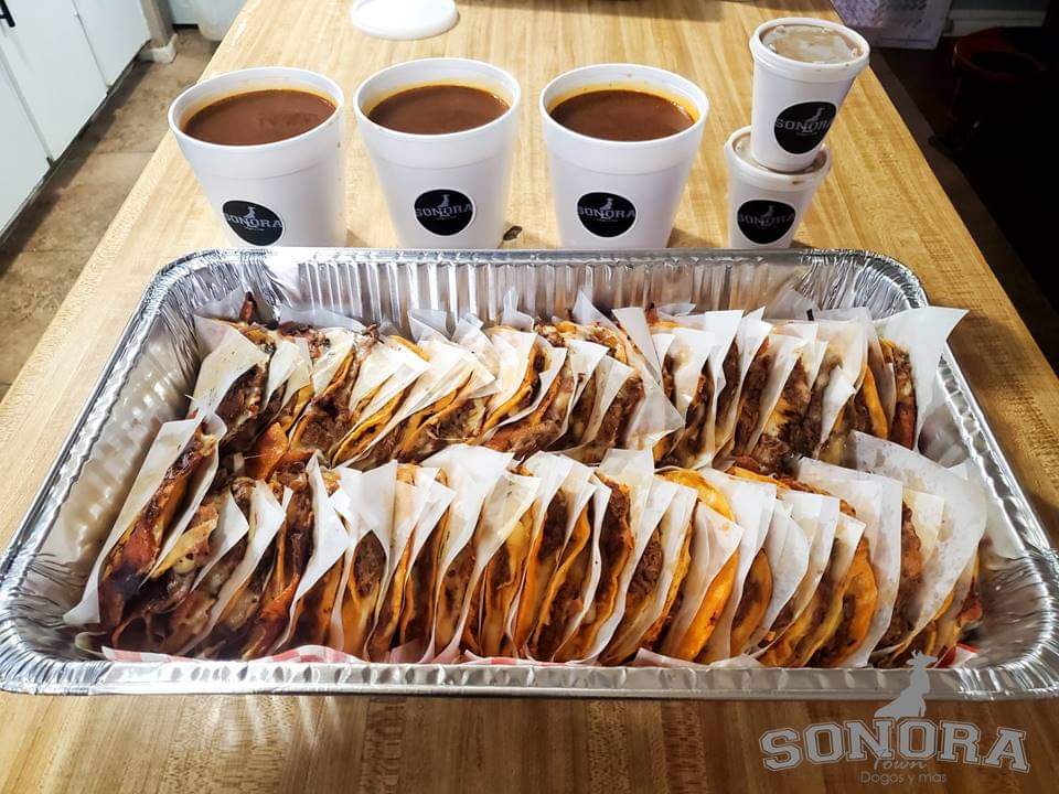 Sonora town dogos y mas | restaurant | 1950 N Gilbert Rd, Mesa, AZ 85203, USA | 6023186071 OR +1 602-318-6071