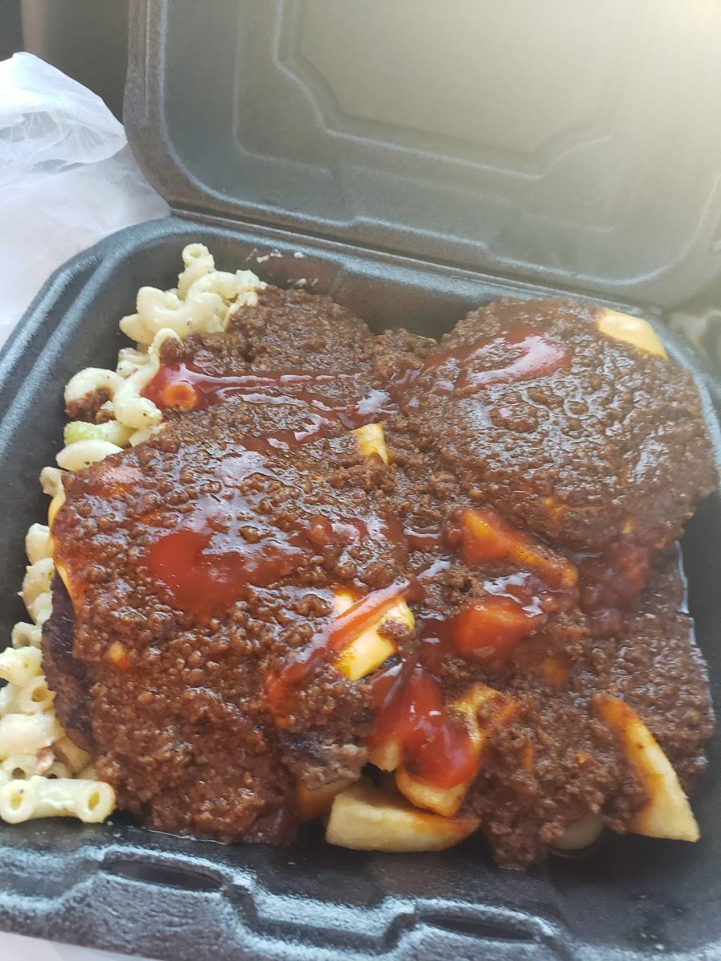 Lakeside Hots | restaurant | 3345 Lake Ave, Rochester, NY 14612, USA | 5852704885 OR +1 585-270-4885