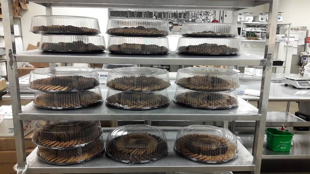 Kidz Table | restaurant | 1901 62nd St, Baltimore, MD 21237, USA | 4109820850 OR +1 410-982-0850