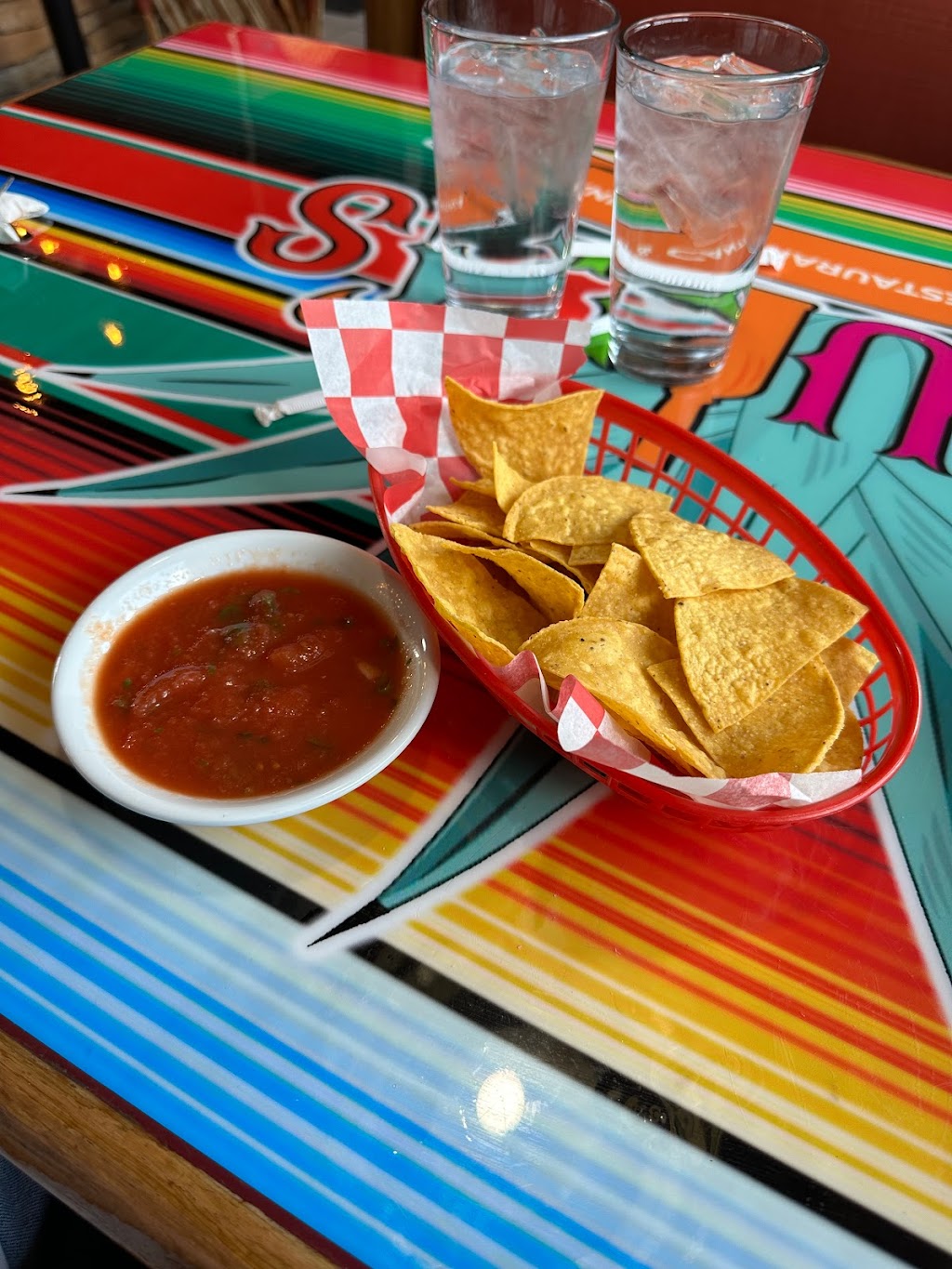 Tequilas Mexican Restaurant & Cantina | restaurant | 30100 Gratiot Ave, Roseville, MI 48066, USA | 5862045116 OR +1 586-204-5116