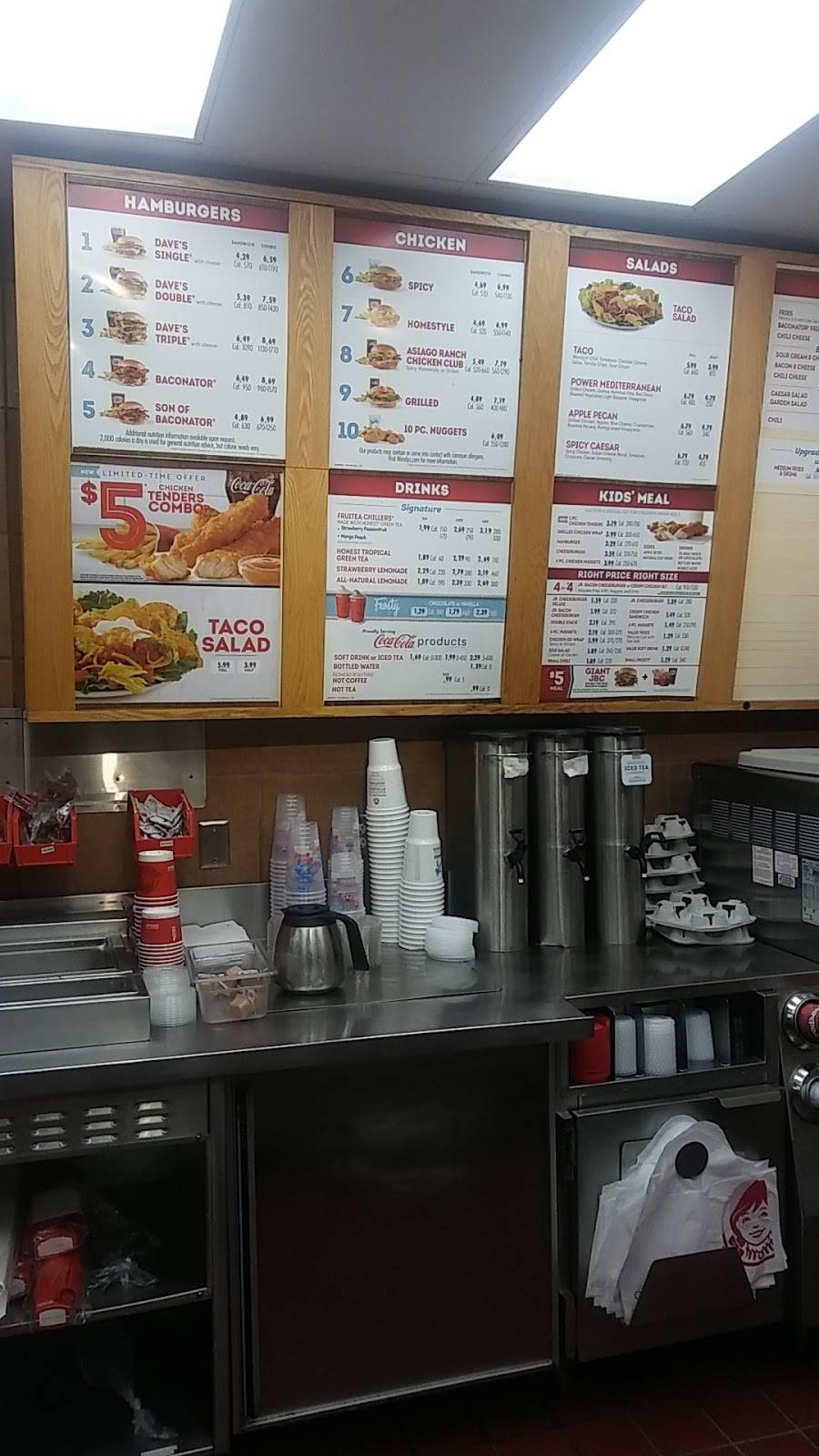 Wendys | restaurant | 393 N Broad St, Fairborn, OH 45324, USA | 9378792371 OR +1 937-879-2371