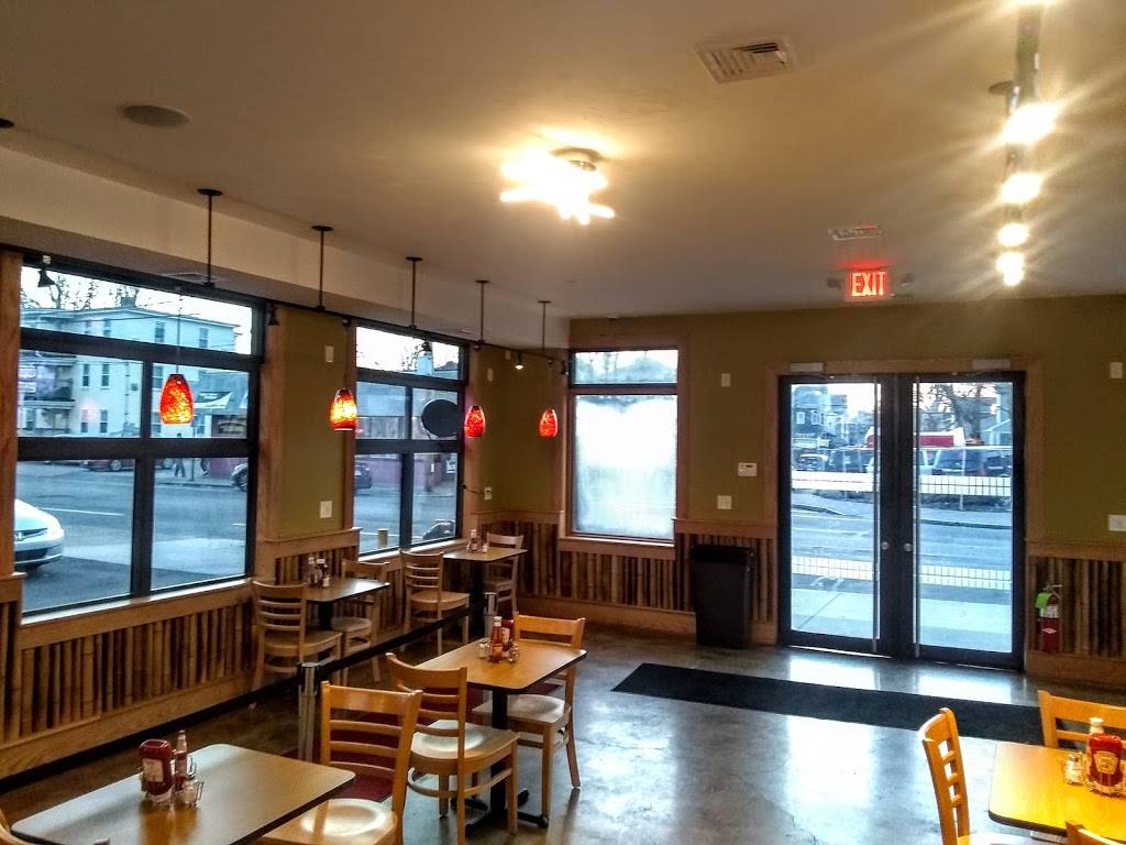 Flames | restaurant | 804 Main St, Brockton, MA 02301, USA | 5085105608 OR +1 508-510-5608