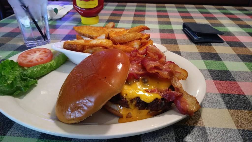 Leonas Pizzeria & Restaurant | restaurant | 1236 E 53rd St, Chicago, IL 60615, USA | 7733632600 OR +1 773-363-2600