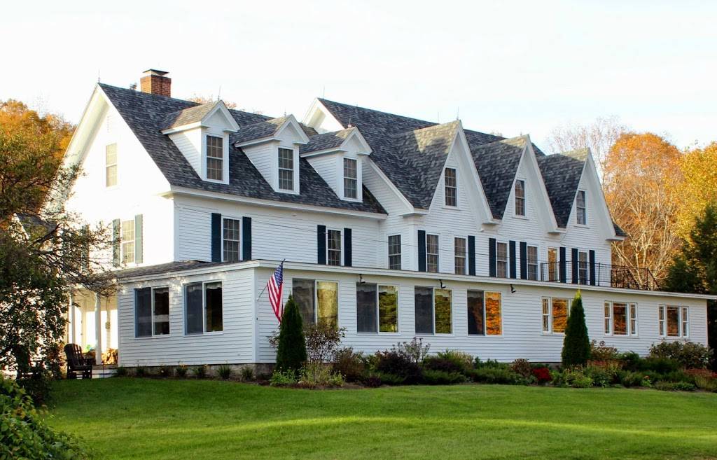 Inn at Pleasant Lake | restaurant | 853 Pleasant St, New London, NH 03257, USA | 6038734833 OR +1 603-873-4833