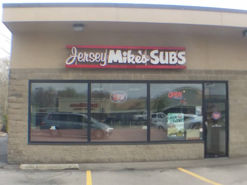 Jersey Mikes Subs | meal takeaway | 325 New State Highway, US-44, Raynham, MA 02767, USA | 5088231006 OR +1 508-823-1006