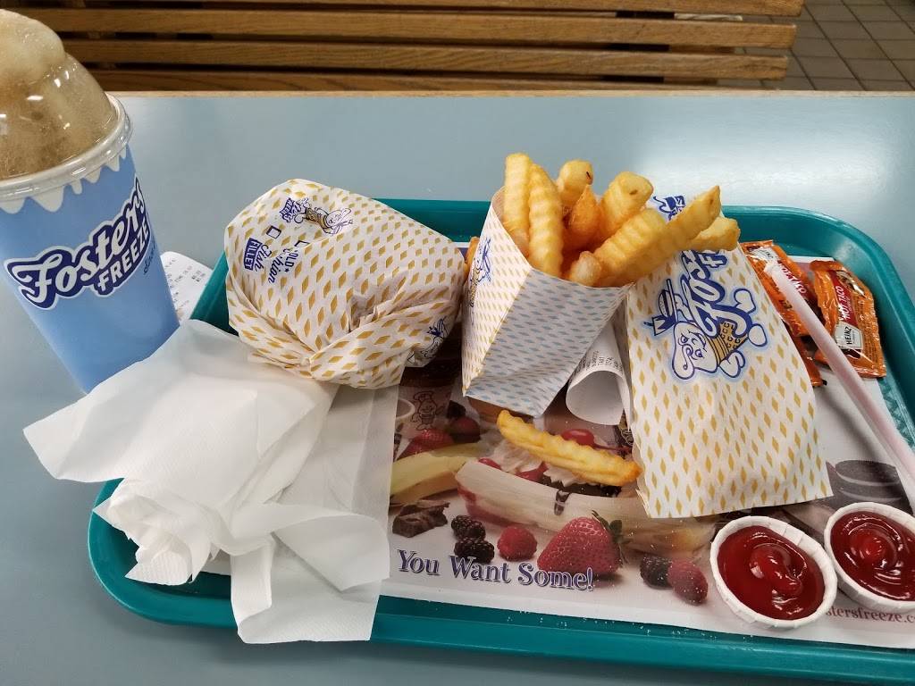 Fosters Freeze | restaurant | 7880 Monterey Rd, Gilroy, CA 95020, USA | 4088424519 OR +1 408-842-4519