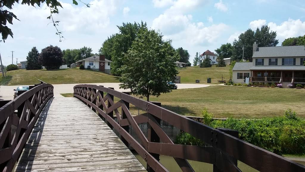 Linden House | restaurant | 202 East St, Lynnville, IA 50153, USA | 6415272305 OR +1 641-527-2305