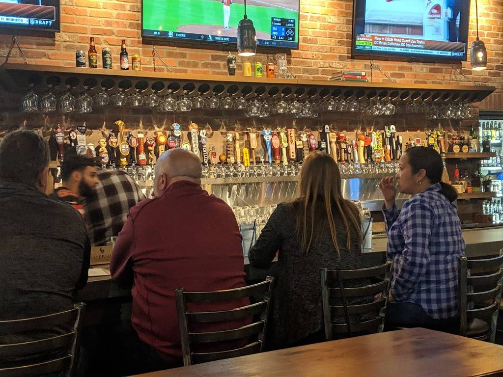 Beerhead Bar & Eatery - Avon | restaurant | 1813 Nagel Rd Suite 100, Avon, OH 44011, USA | 4406950347 OR +1 440-695-0347