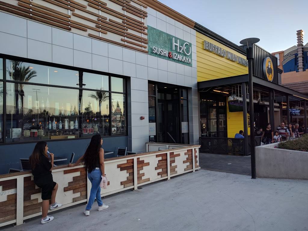 H2O Sushi & Izakaya | restaurant | 9301 Tampa Ave #144, Northridge, CA 91324, USA | 8187008300 OR +1 818-700-8300