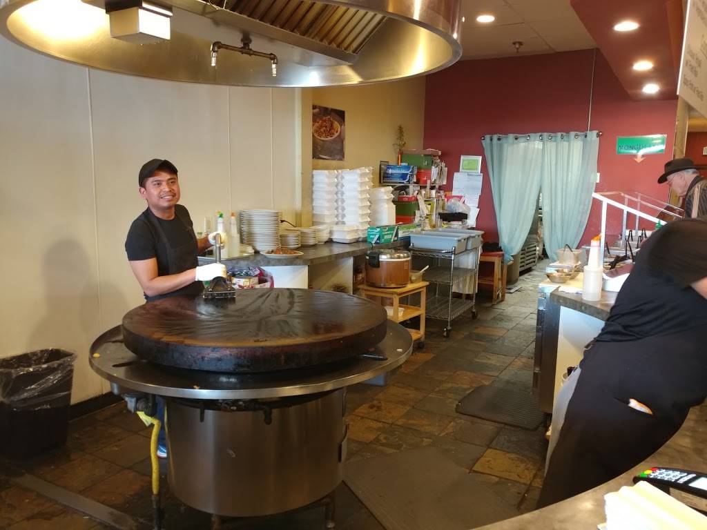 Genghis Mongolian Grill | restaurant | 19800 44th Ave W, Lynnwood, WA 98036, USA | 4257128387 OR +1 425-712-8387