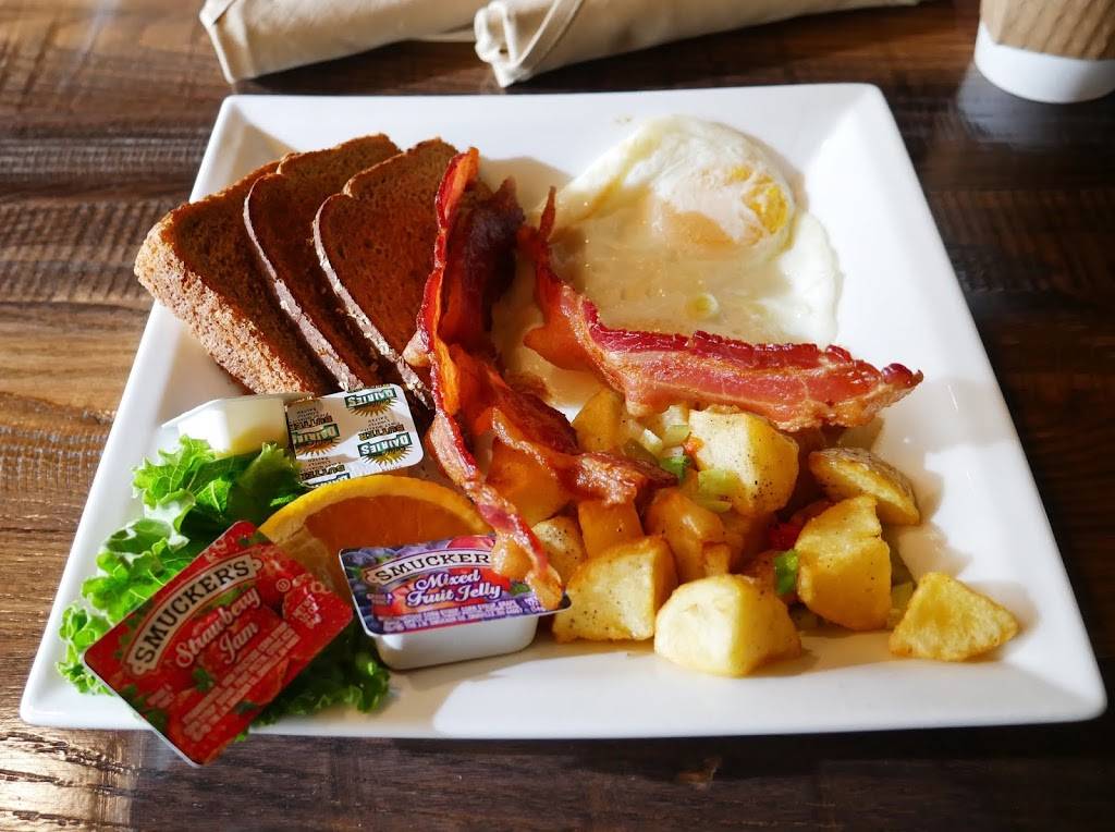 Ridge Club Bistro | restaurant | 400 Ridge Club Dr, Glenbrook, NV 89413, USA | 7755883553 OR +1 775-588-3553