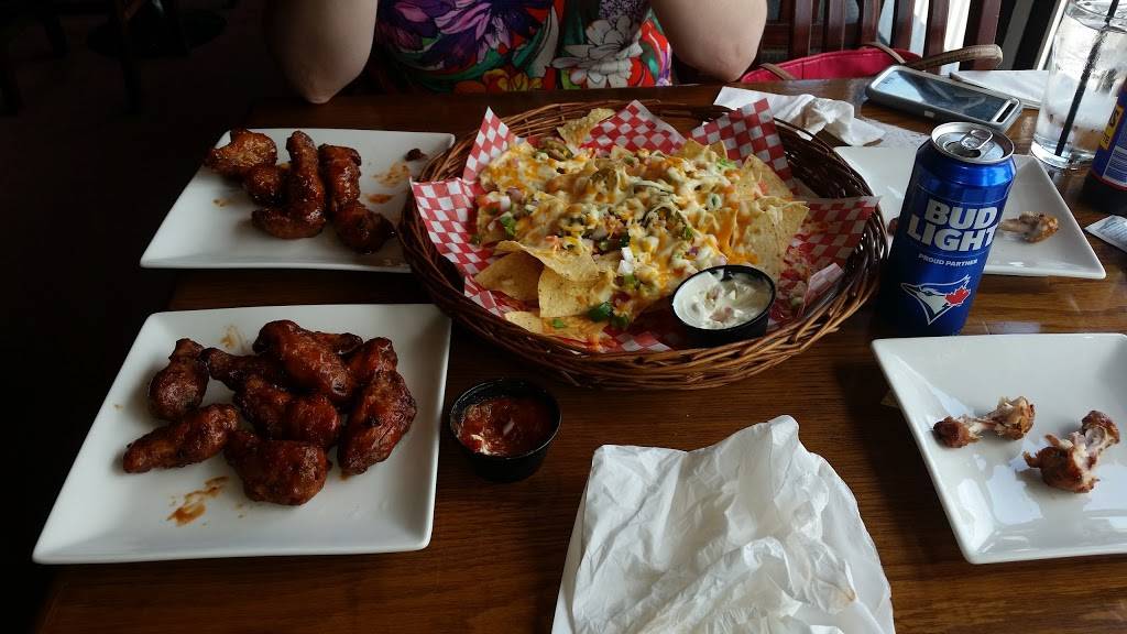 Rileys Pub | restaurant | 251 George St N, Peterborough, ON K9J 3G9, Canada | 7057500375 OR +1 705-750-0375