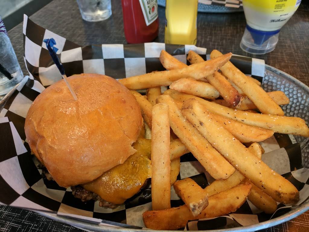 Sky Castle | Birmingham | restaurant | 2808 7th Ave S, Birmingham, AL 35233, USA | 2055786080 OR +1 205-578-6080