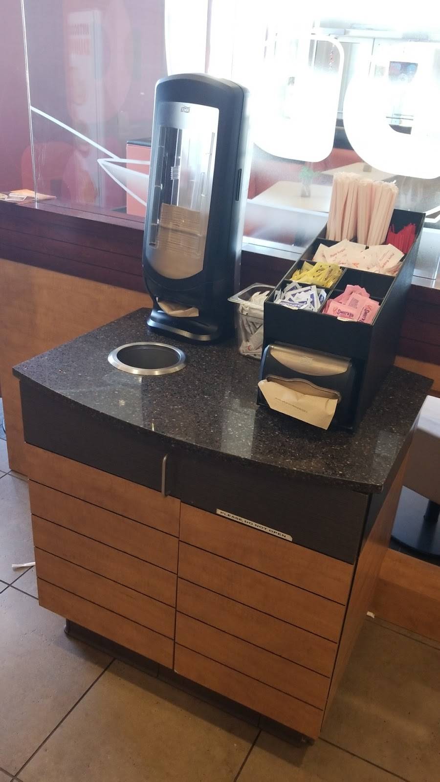 Dunkin Donuts | cafe | 1208 NY-300 #104, Newburgh, NY 12550, USA | 8457872506 OR +1 845-787-2506