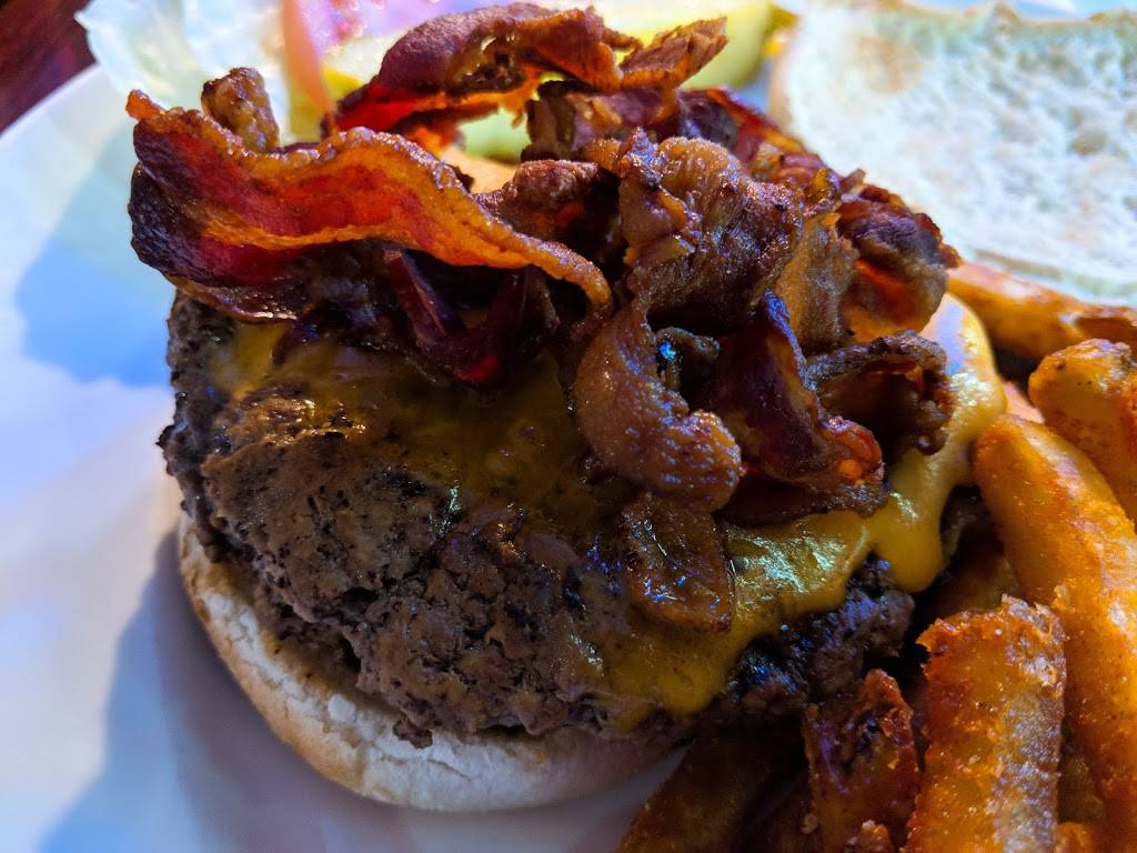 American Burgers | restaurant | 326A Sunrise Hwy, Rockville Centre, NY 11570, USA | 5167662227 OR +1 516-766-2227