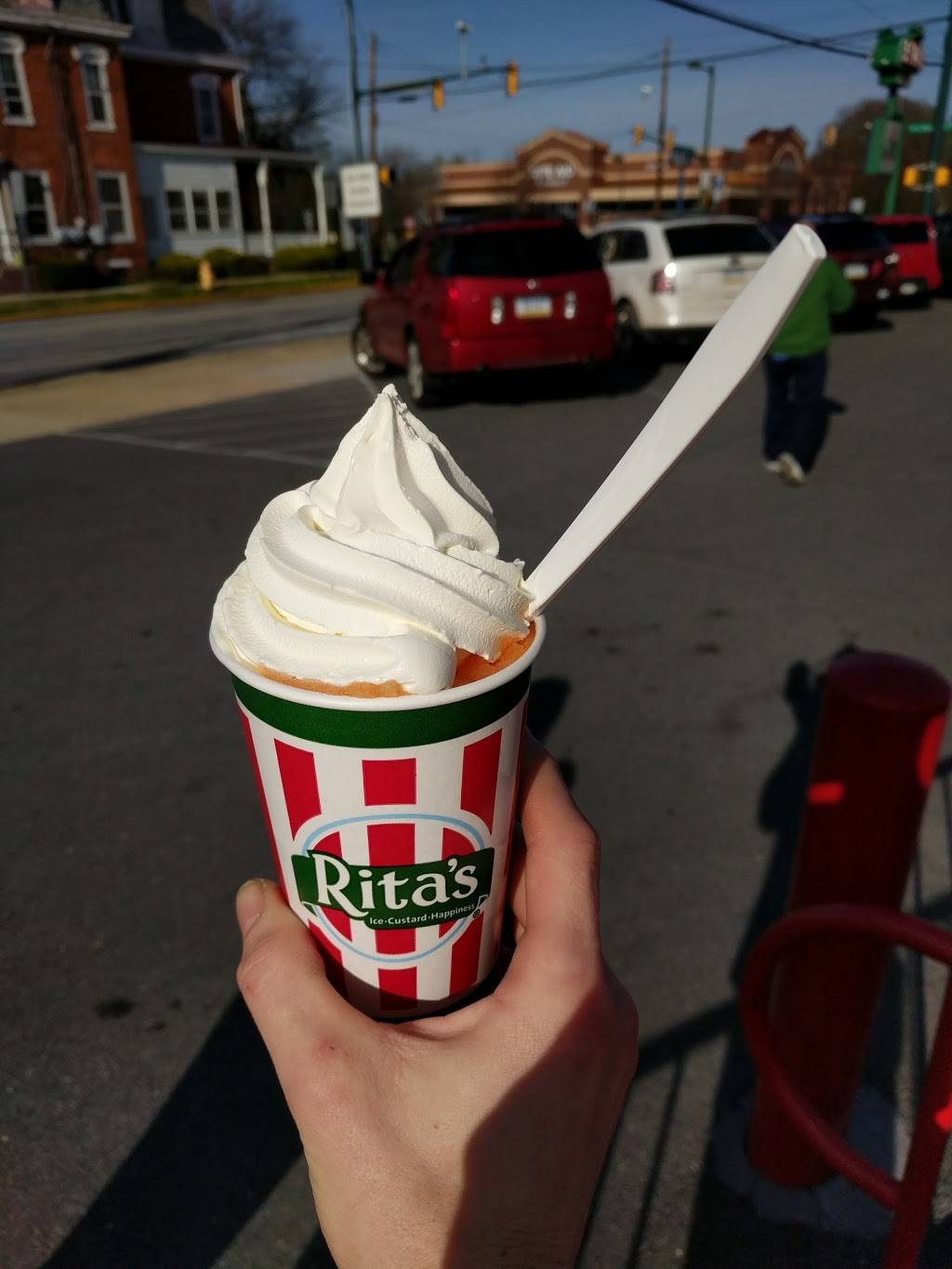 Ritas Italian Ice & Frozen Custard | restaurant | 500 S Hanover St, Carlisle, PA 17013, USA | 7172416310 OR +1 717-241-6310