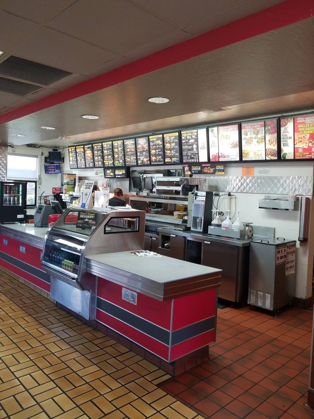 Carls Jr. / Green Burrito | restaurant | 950 Abbott St, Salinas, CA 93901, USA | 8317544416 OR +1 831-754-4416