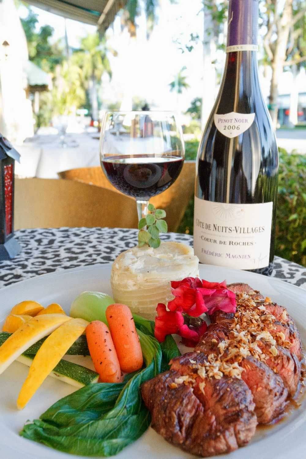 Chez Boet | restaurant | 755 12th Ave S, Naples, FL 34102, USA | 2396436177 OR +1 239-643-6177