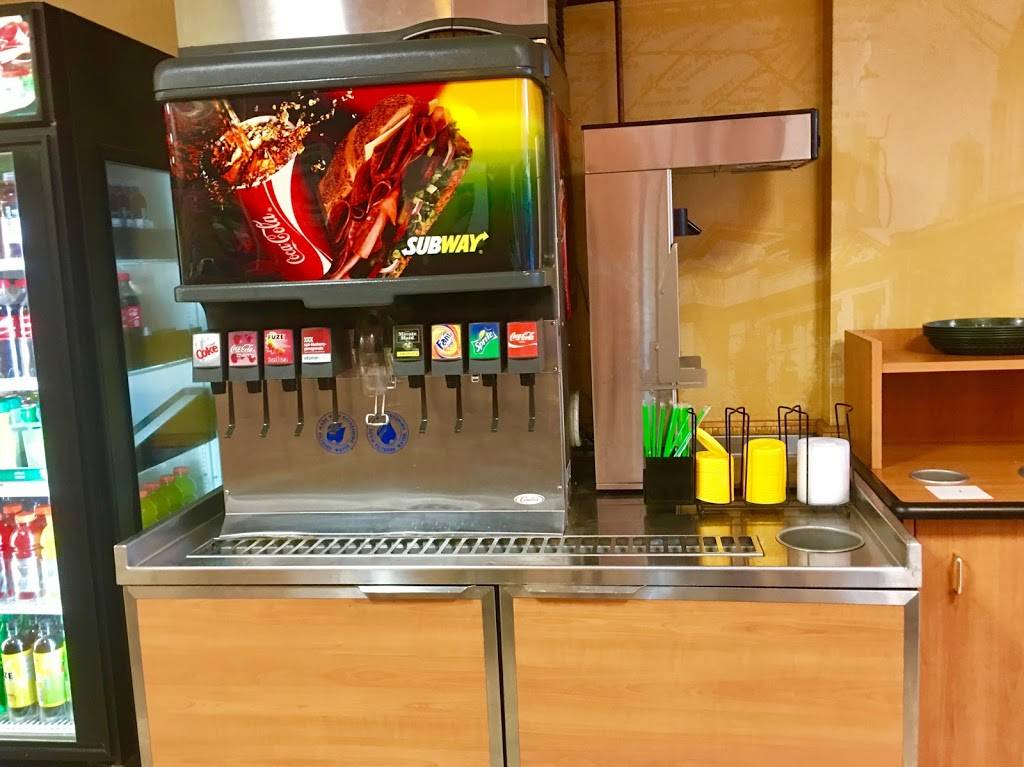 Subway Restaurants | restaurant | 6814 18th Ave, Brooklyn, NY 11204, USA | 7182563618 OR +1 718-256-3618