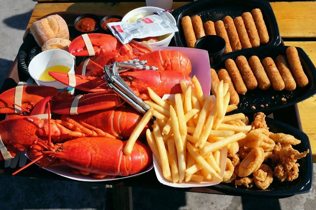 Shaws Fish & Lobster Wharf | restaurant | 129 ME-32 Suite A, New Harbor, ME 04554, USA | 2076772200 OR +1 207-677-2200
