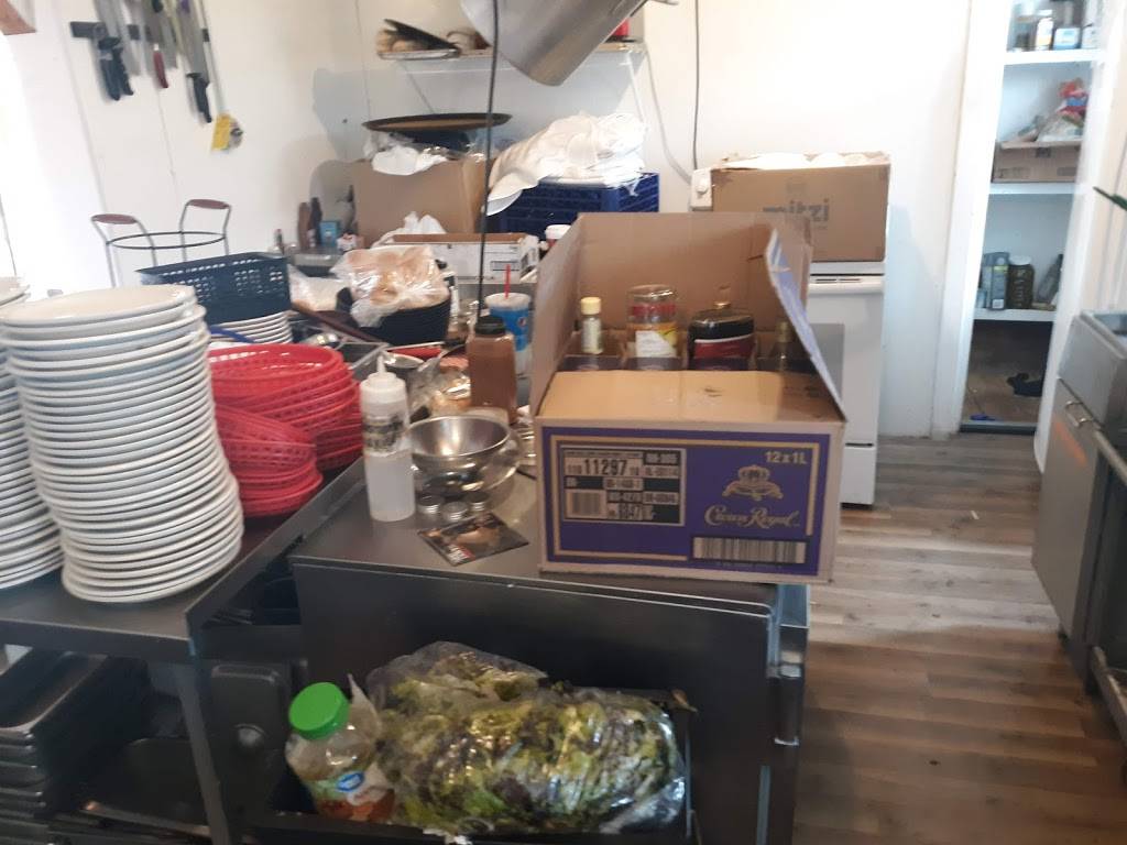 Crazy Bobs BBQ | restaurant | Brooks Park Dr, Okoboji, IA 51355, USA | 7123328013 OR +1 712-332-8013