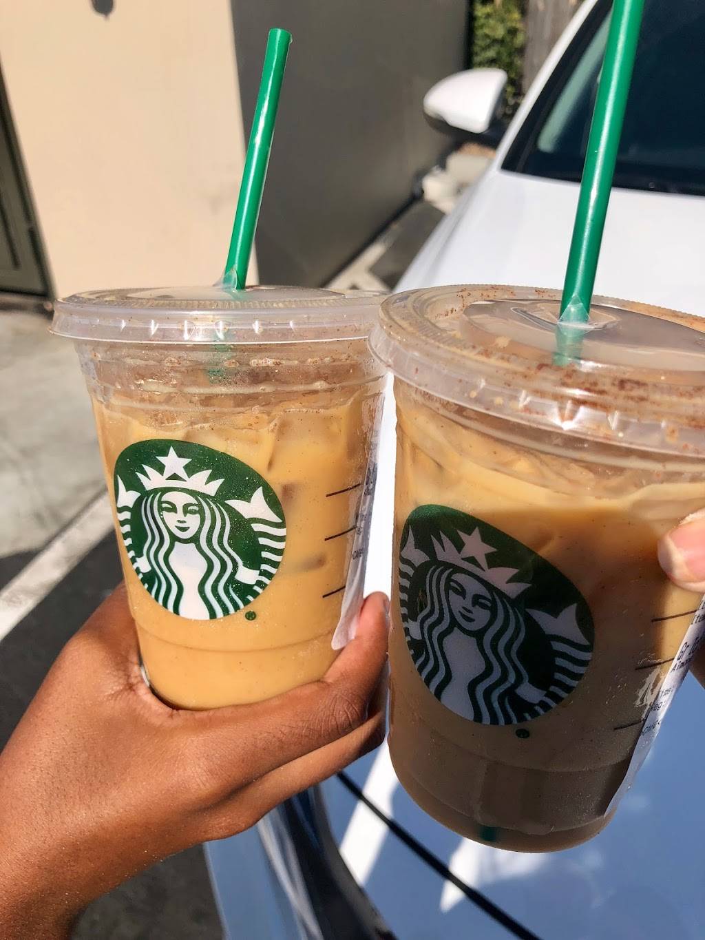 Starbucks Drive-thru | cafe | 682 W 9th St, San Pedro, CA 90731, USA | 4242649147 OR +1 424-264-9147