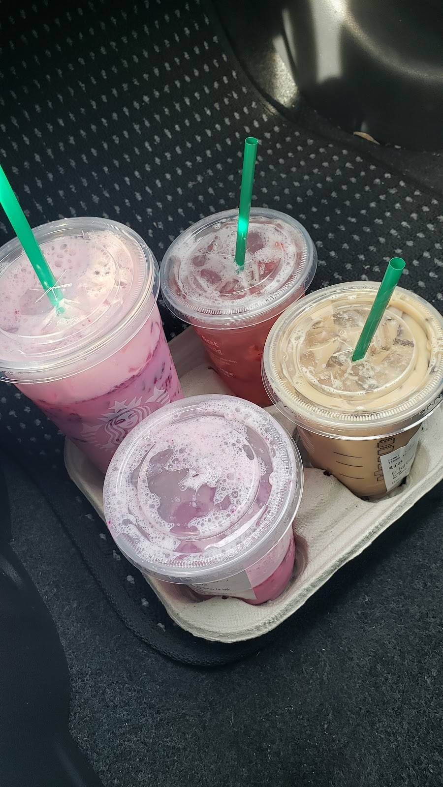 Starbucks | cafe | 4441 W Ashlan Ave, Fresno, CA 93722, USA | 5592768642 OR +1 559-276-8642