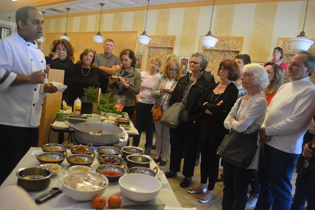 Curry Station B Indian Restaurant and Catering | restaurant | 3550 Clark Rd, Sarasota, FL 34231, USA | 9419247222 OR +1 941-924-7222