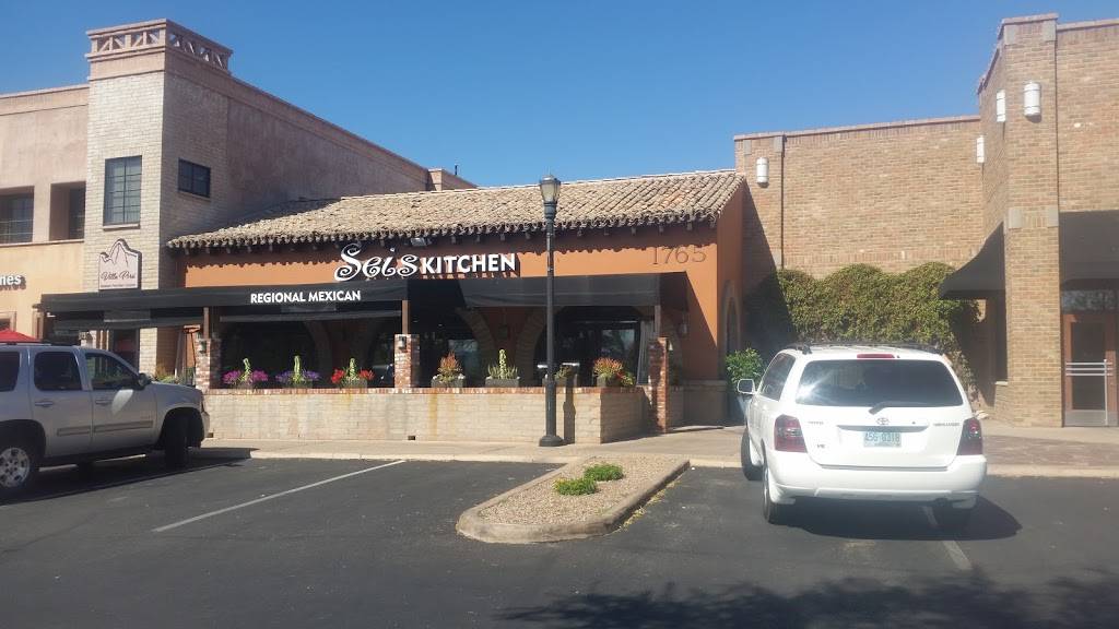Seis Kitchen | restaurant | 1765 E River Rd, Tucson, AZ 85718, USA | 5206127630 OR +1 520-612-7630