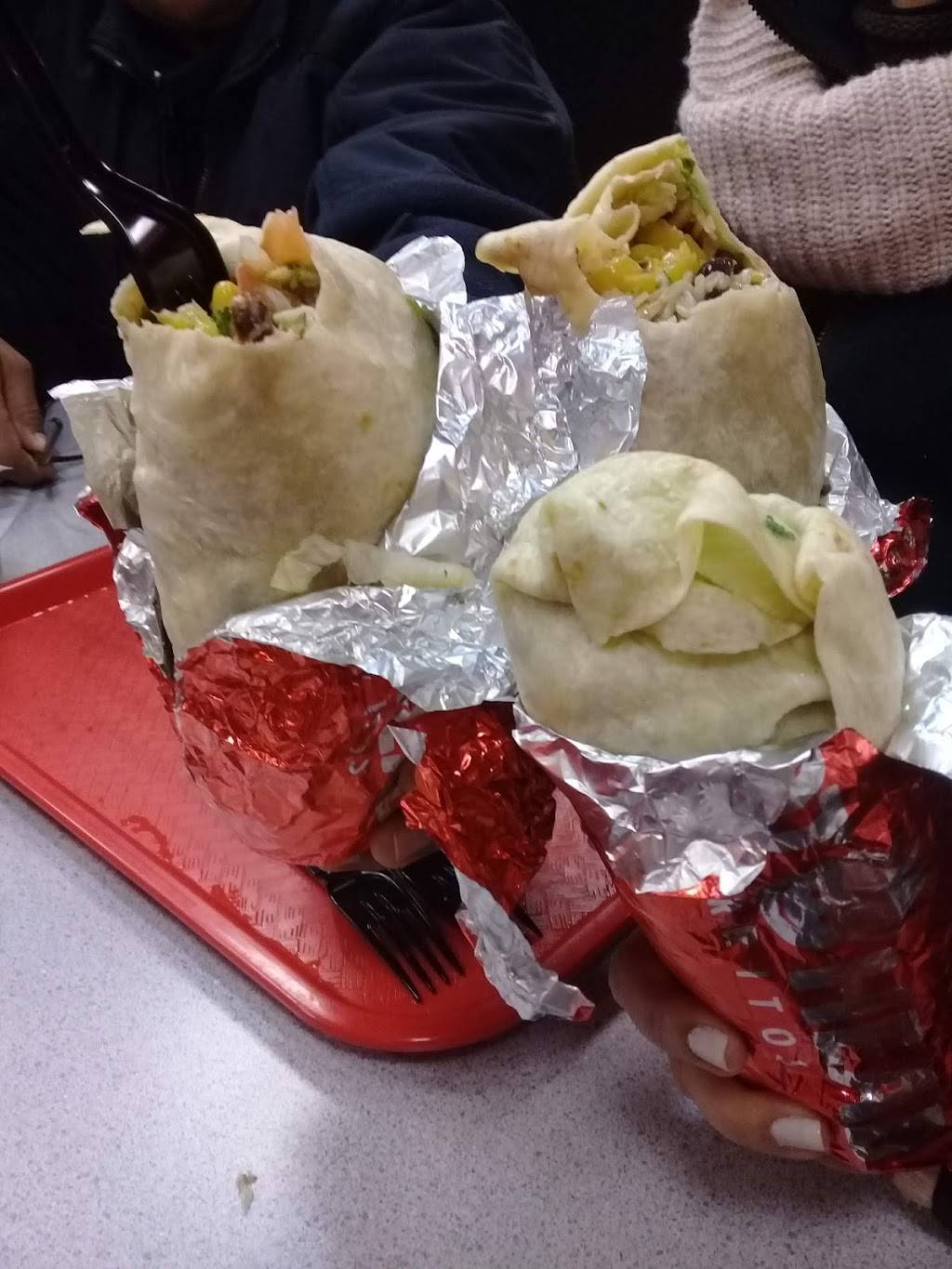 Hot Head Burritos | restaurant | 2025 Tiffin Ave, Findlay, OH 45840, USA | 4194290969 OR +1 419-429-0969