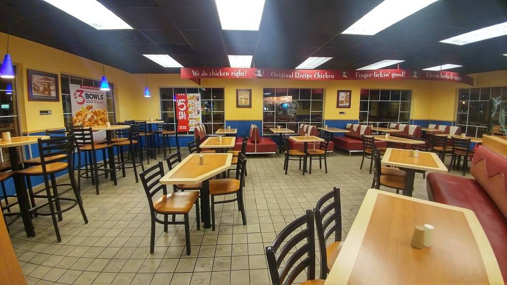 KFC | restaurant | 2003 S Hastings Way, Altoona, WI 54720, USA | 7158347181 OR +1 715-834-7181