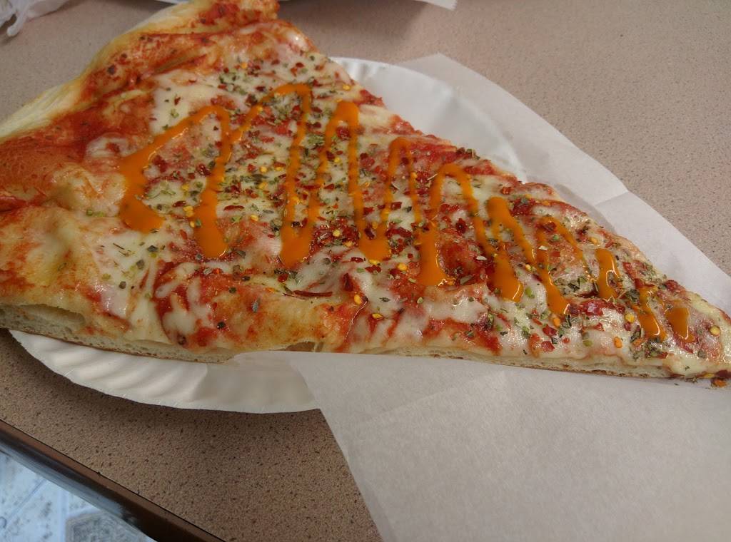 Famous Anthonys Pizzeria | restaurant | 171 W 167th St, Bronx, NY 10452, USA | 7189929298 OR +1 718-992-9298