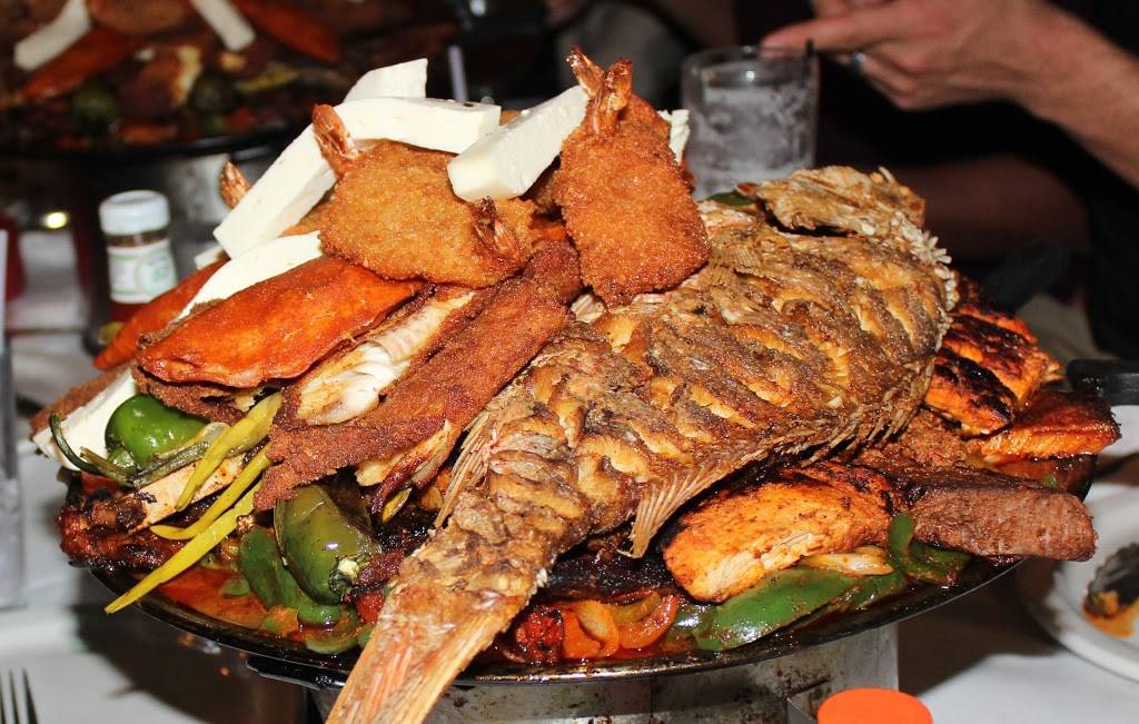 Lobo De Mar Restaurant | restaurant | 5503 W Cermak Rd, Cicero, IL 60804, USA | 7082989182 OR +1 708-298-9182