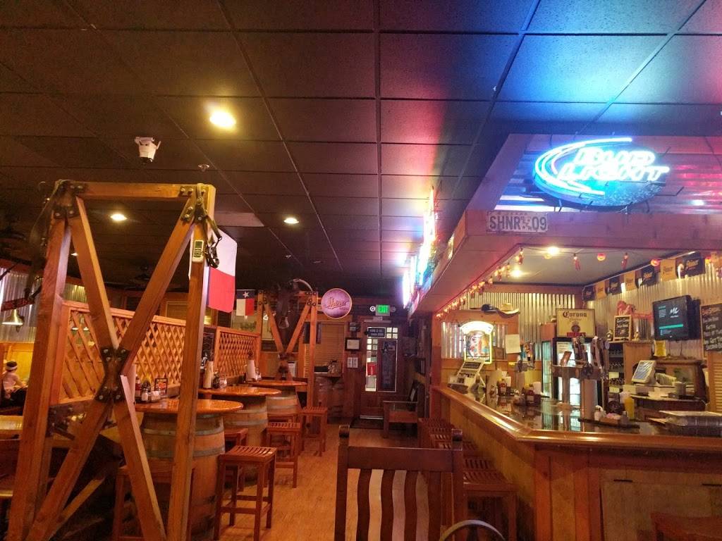 Double Barrel Smoke House | restaurant | 645 5th St, Lincoln, CA 95648, USA | 9162539851 OR +1 916-253-9851