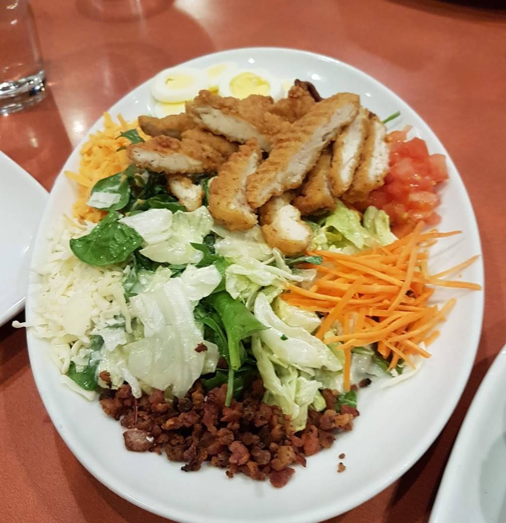 Boston Pizza | restaurant | 597 King St N, Waterloo, ON N2V 2N3, Canada | 5198801828 OR +1 519-880-1828