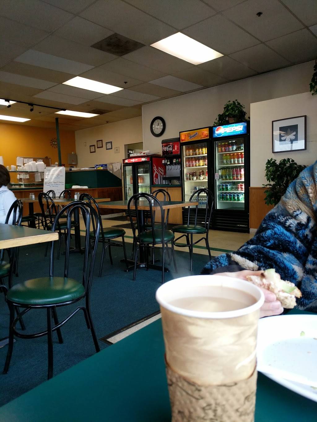 Joes Deli | restaurant | 3216 20th St E, Fife, WA 98424, USA | 2539266994 OR +1 253-926-6994