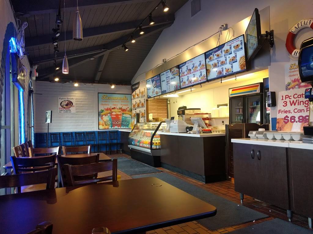 Captain Hook Fish & Chicken | restaurant | 7100 Bass Lake Rd, New Hope, MN 55428, USA | 7633259275 OR +1 763-325-9275