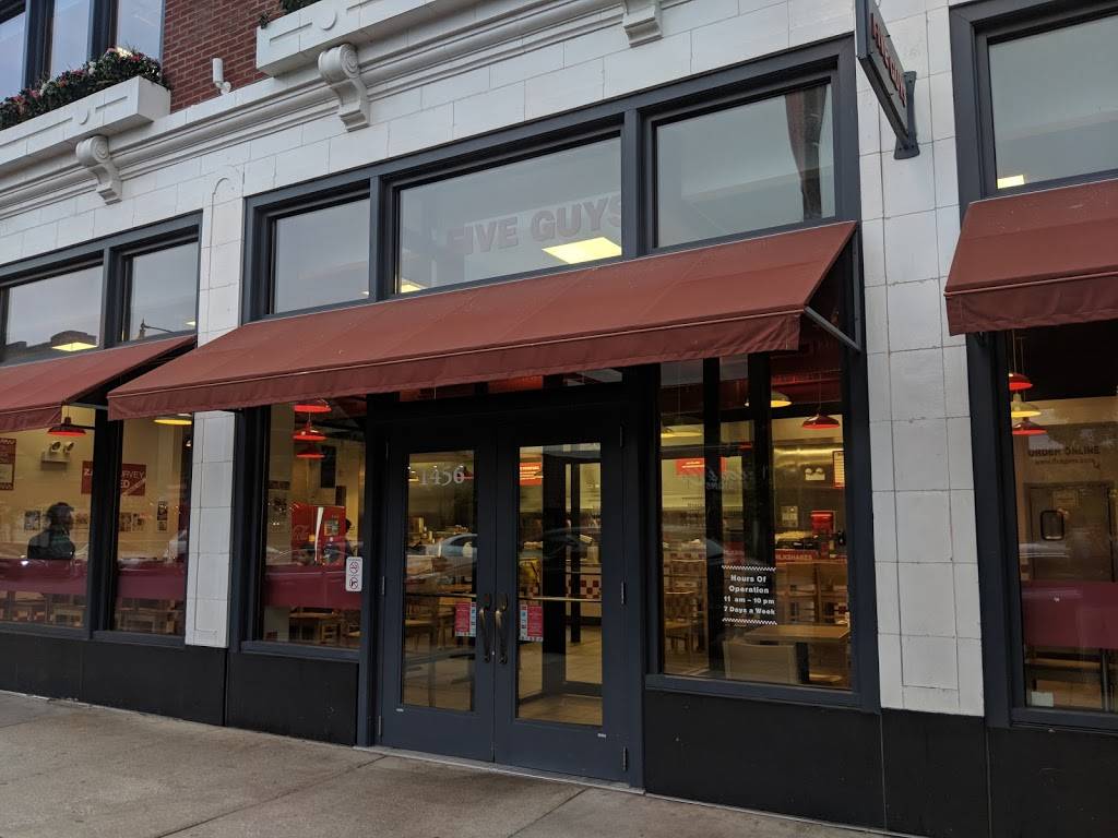 Five Guys | meal takeaway | 1456 E 53rd St, Chicago, IL 60615, USA | 7733636090 OR +1 773-363-6090