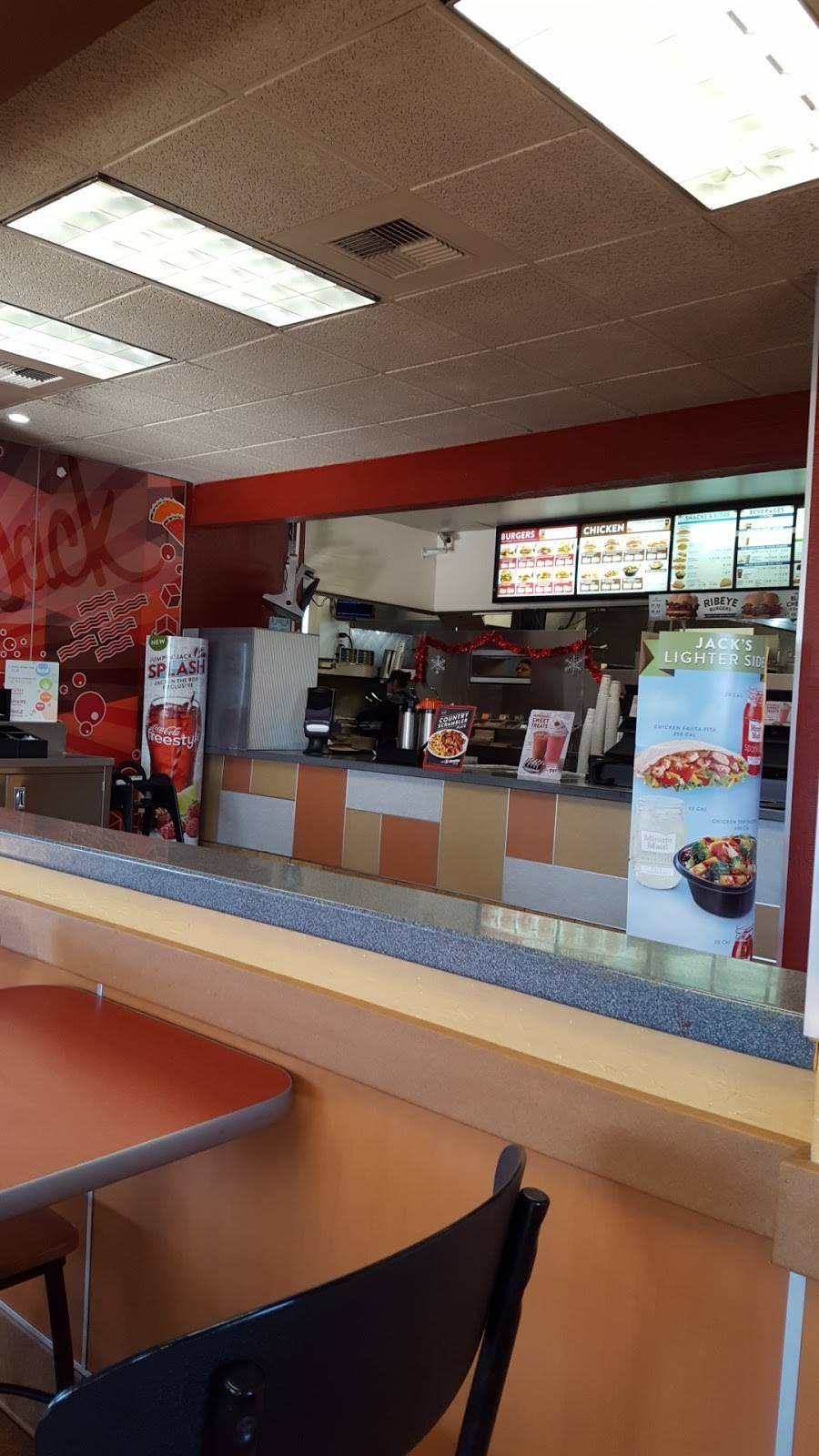 Jack in the Box | restaurant | 1105 N Main St, Manteca, CA 95336, USA | 2092399525 OR +1 209-239-9525