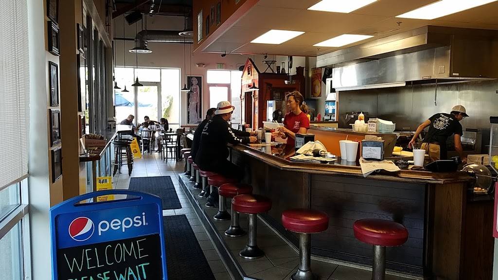 Squeeze Burger | restaurant | 5301 Power Inn Rd, Sacramento, CA 95820, USA | 9163868599 OR +1 916-386-8599