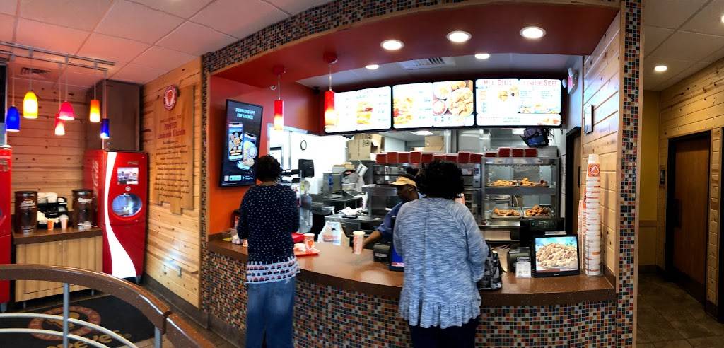 Popeyes Louisiana Kitchen | restaurant | 5910 S Kings Hwy, Myrtle Beach, SC 29575, USA | 8438390050 OR +1 843-839-0050