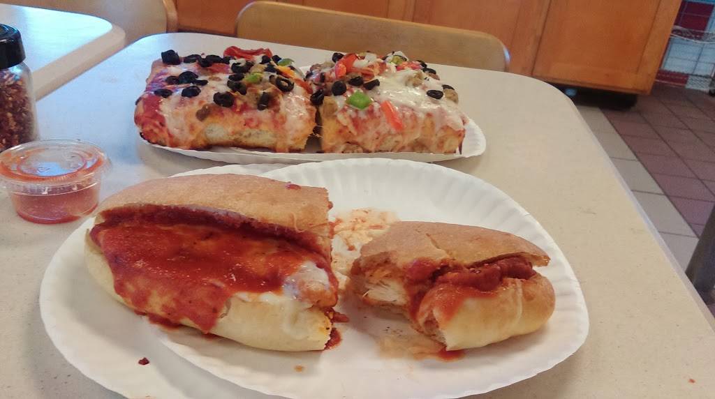 Mamma Leones Pizza | restaurant | 650 E Red Bridge Rd, Kansas City, MO 64131, USA | 8169431760 OR +1 816-943-1760