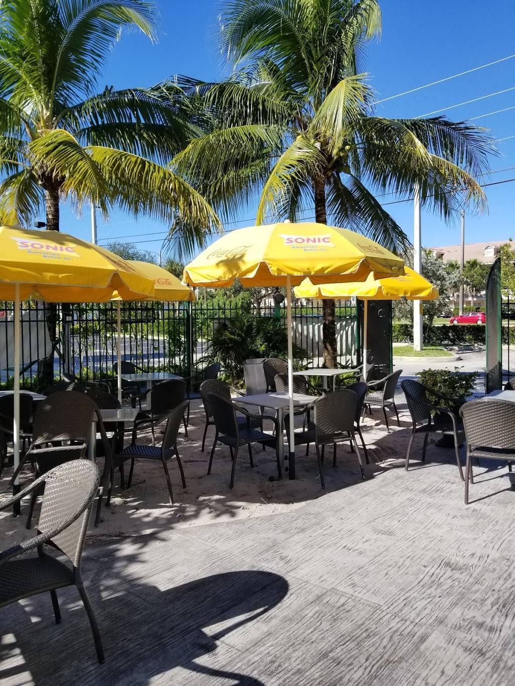 Sonic Drive-In | restaurant | 8188 W Commercial Blvd, Lauderhill, FL 33351, USA | 9549003271 OR +1 954-900-3271