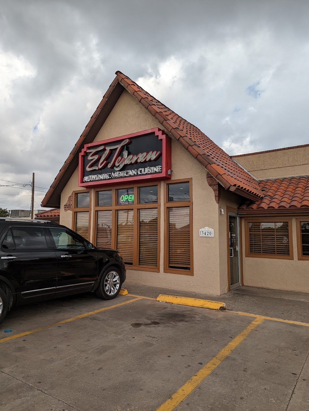 El Tejavan I -40 West + Paramount | restaurant | 3420 I-40, Amarillo, TX 79102, USA | 8063542444 OR +1 806-354-2444