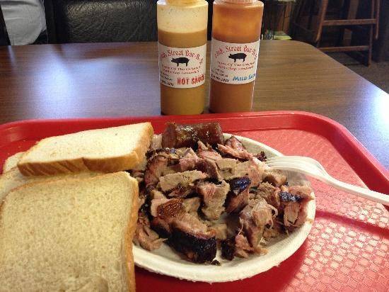 13th Street Bar-Be-Que | restaurant | 1310 7th Ave, Phenix City, AL 36867, USA | 3342911833 OR +1 334-291-1833