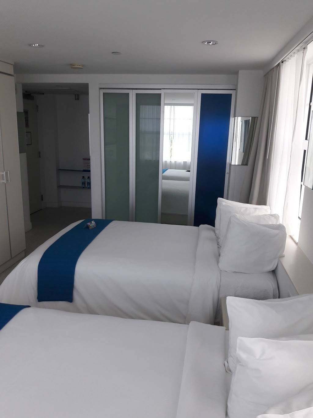 Clevelander South Beach Hotel and Bar | night club | 1020 Ocean Dr, Miami Beach, FL 33139, USA | 3055324006 OR +1 305-532-4006