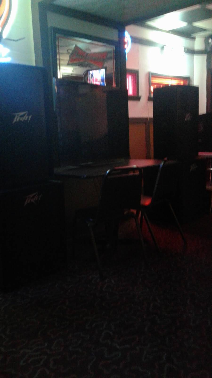 Dayton Lane Pub | restaurant | 1103 Dayton St, Hamilton, OH 45011, USA | 5138944713 OR +1 513-894-4713