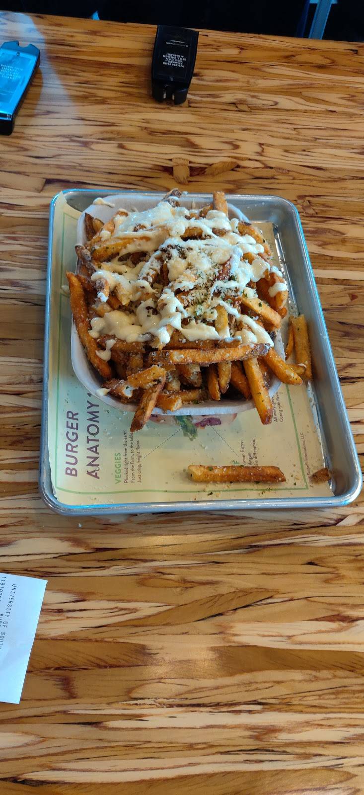 BurgerFi | restaurant | 4210 USF Holly Drive, Tampa, FL 33620, USA | 8139747778 OR +1 813-974-7778